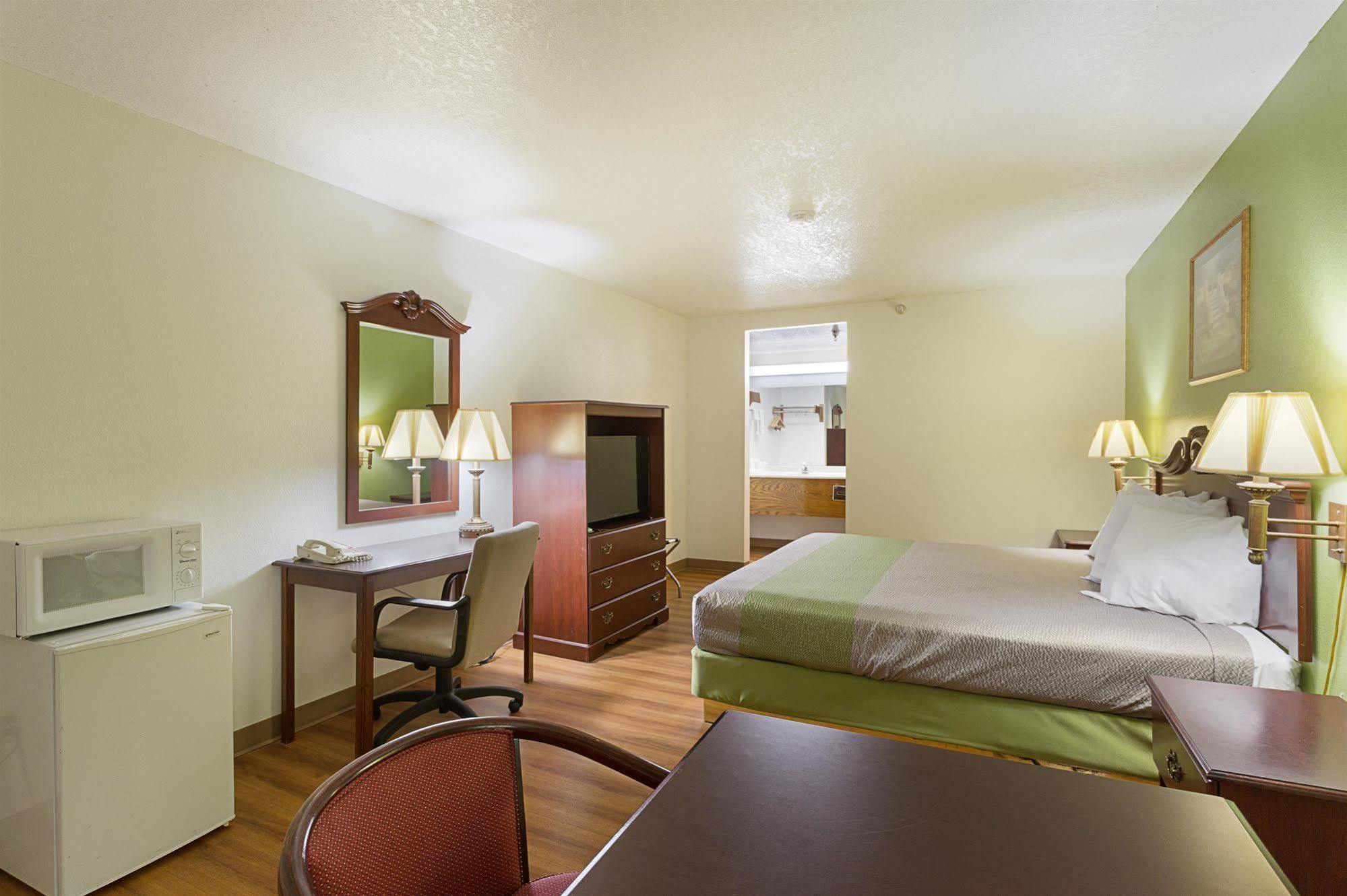 Rodeway Inn Santa Rosa Buitenkant foto